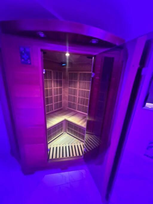 Maison Appartement Triplex Avec Jacuzzi Et Sauna Saint-Etienne  Esterno foto