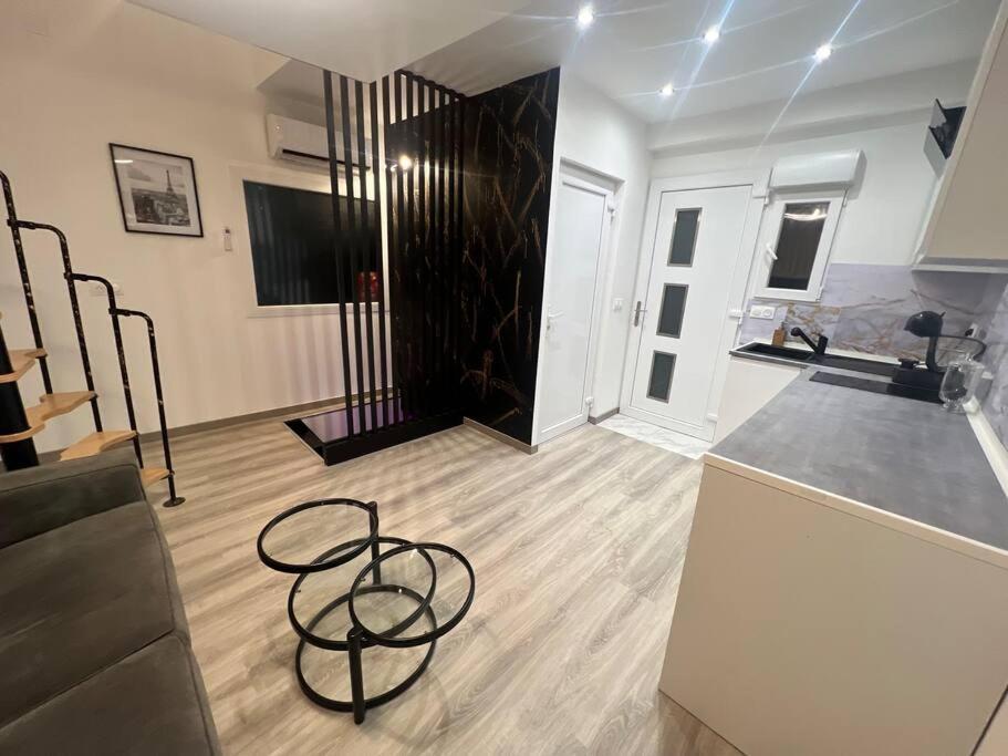 Maison Appartement Triplex Avec Jacuzzi Et Sauna Saint-Etienne  Esterno foto